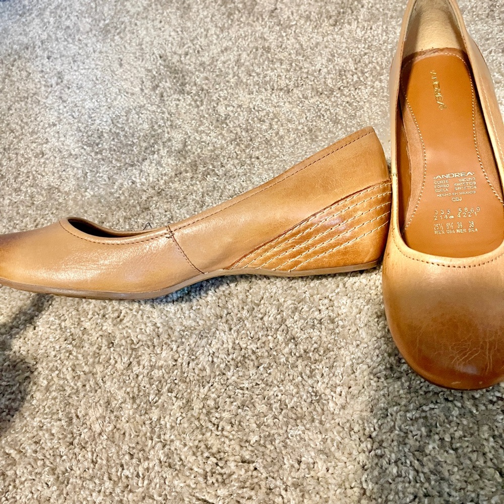 ANDREA FENZI Tan Leather Ballet Flats - Picture 4 of 7